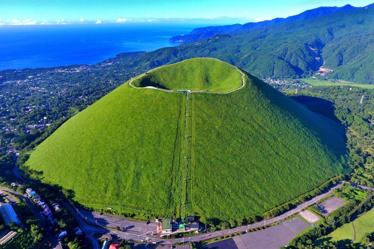 伊豆高原 温泉付別荘 ISANA Mountain Villa Futo 外观 照片